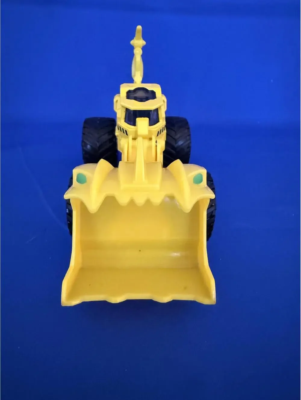 Monster Jam Dirt Squad SCOOPS Die-cast Vehicle